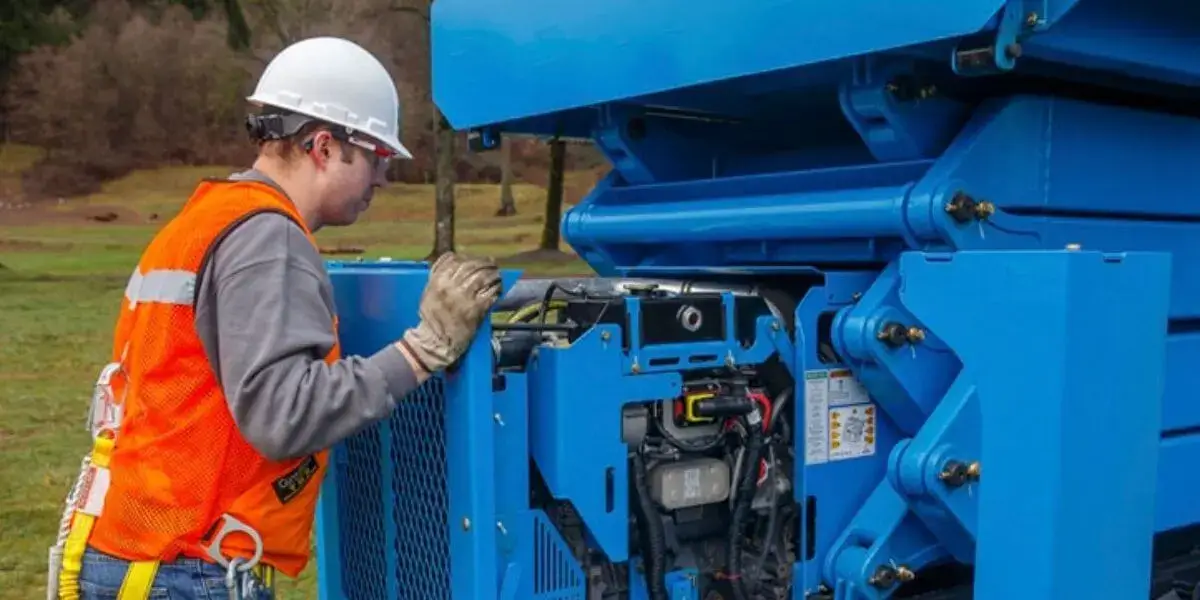 Certificaciónes vs Mantenimiento en plataformas elevadoras